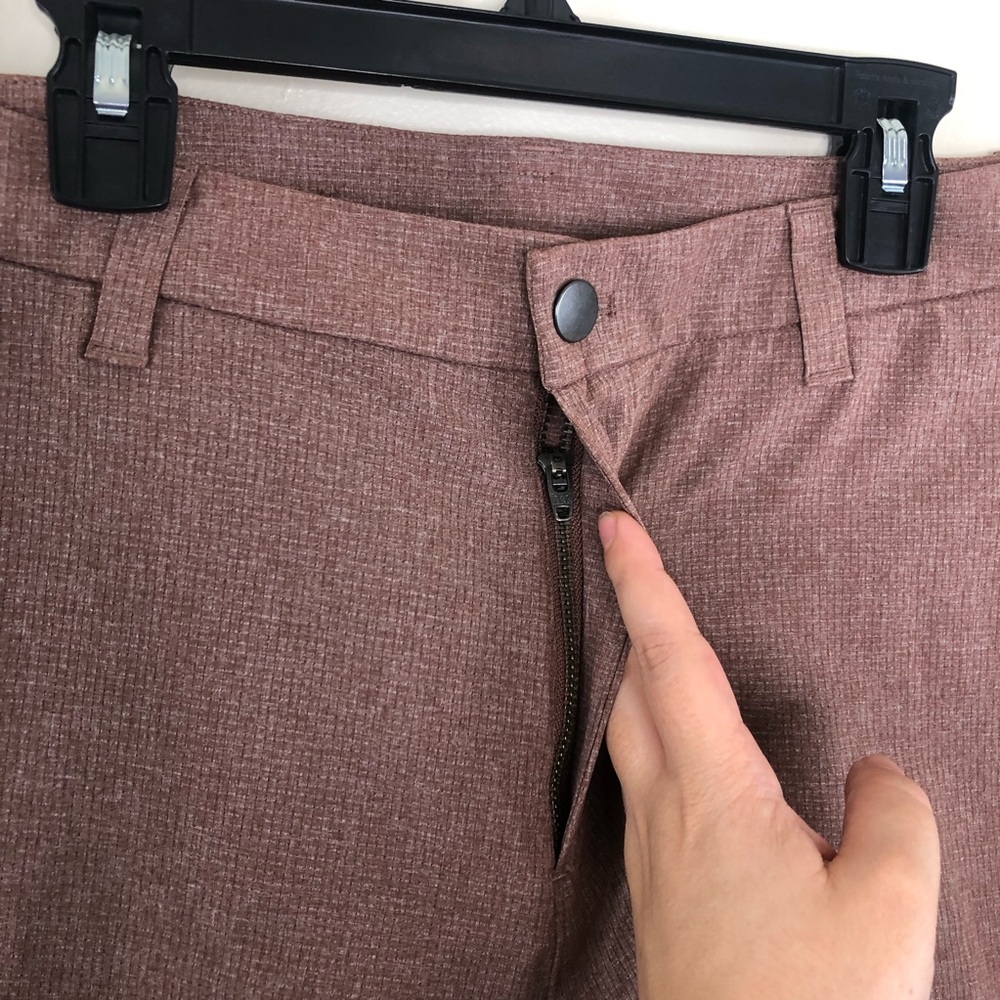 lululemon athletica Brown/coral. Men's Shorts medium/31 - Picture 4 of 13